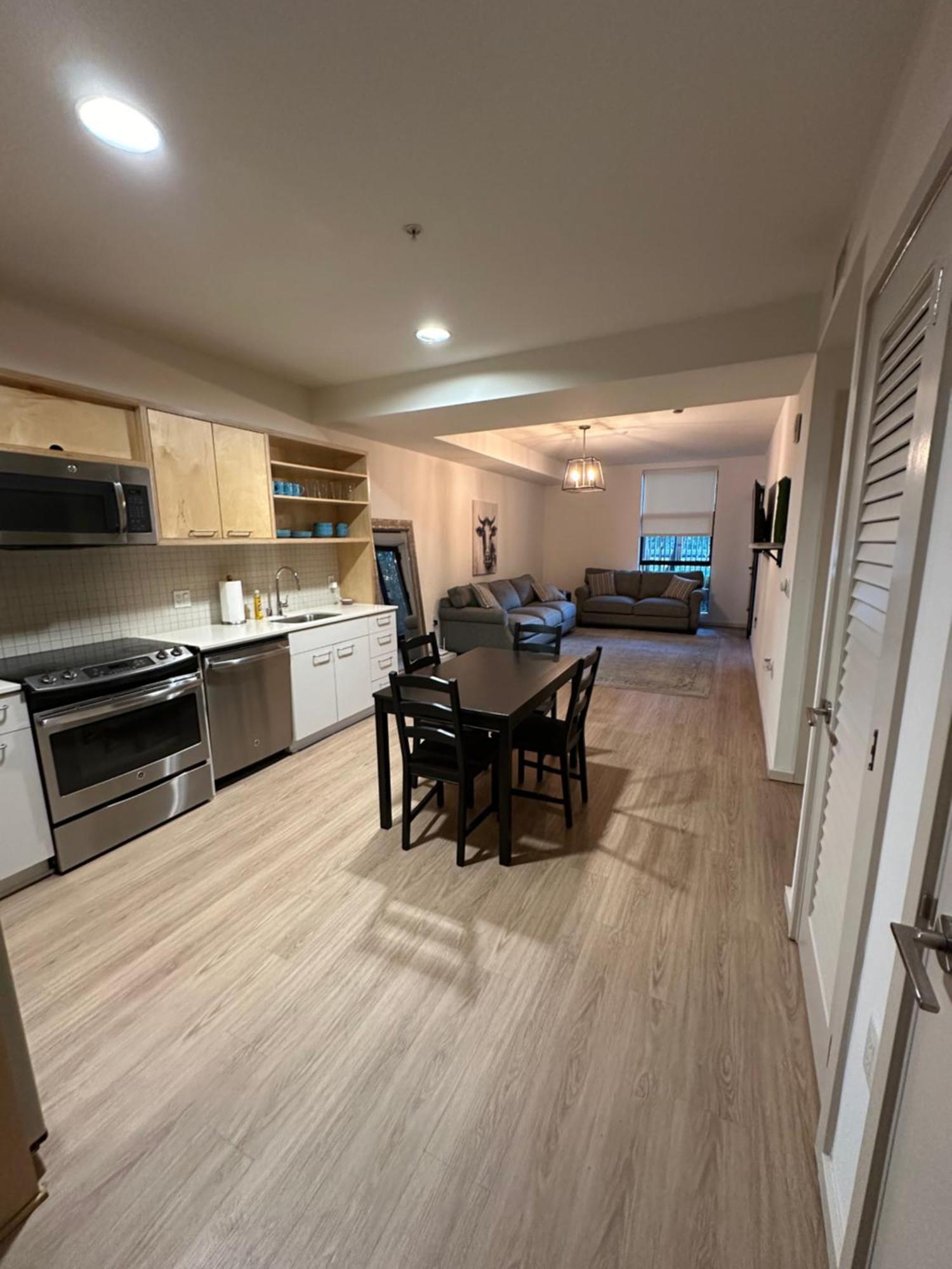 1br On Hollywood Blvd With Free Parking!! * Los Angeles